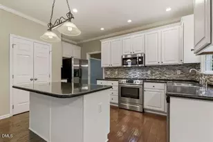 401 Peachtree Point Ct, Cary, NC 27513 - Photo 15