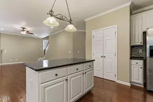 401 Peachtree Point Ct, Cary, NC 27513 - Photo 19