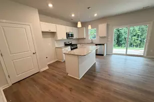33 Plantation Dr, Youngsville, NC 27596 - Photo 7
