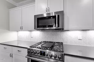 928 Barringer Dr, Raleigh, NC 27606 - Photo 7