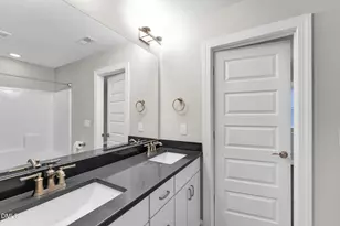 928 Barringer Dr, Raleigh, NC 27606 - Photo 15