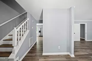 2108 Treverton Pl, Raleigh, NC 27609 - Photo 15