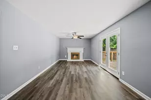 2108 Treverton Pl, Raleigh, NC 27609 - Photo 5