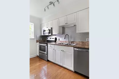 1513 E Franklin Street #Unit 114, Chapel Hill, NC 27514 - Photo 3