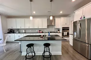 111 Cressida Woods Dr, Holly Springs, NC 27540 - Photo 3