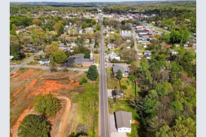 915 W 3rd Street, Siler City, NC 27344 - Photo 5