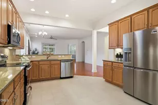11121 Bayberry Hills Dr, Raleigh, NC 27617 - Photo 9