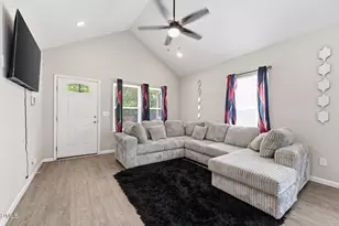 1467 Pollard Ave, Burlington, NC 27217 - Photo 3
