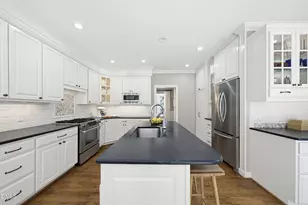 3509 Lela Ct, Raleigh, NC 27606 - Photo 9