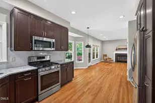 123 Tremont Cir, Chapel Hill, NC 27516 - Photo 11