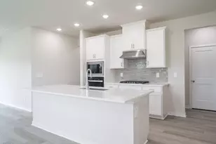 127 N Field Sparrow Wy, Clayton, NC 27520 - Photo 3