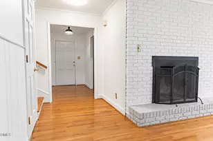393 Wesley Ct, Chapel Hill, NC 27516 - Photo 7