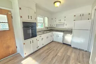 408 Oak St, Smithfield, NC 27577 - Photo 7