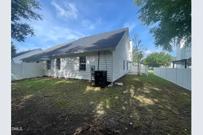 109 Fairwoods Court, Dunn, NC 28334 - Photo 3