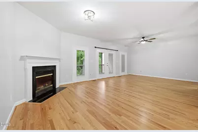 4542 Mistiflower Drive, Raleigh, NC 27606 - Photo 9