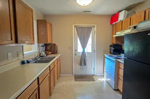 6927 Fox Haven Pl, Raleigh, NC 27616 - Photo 9