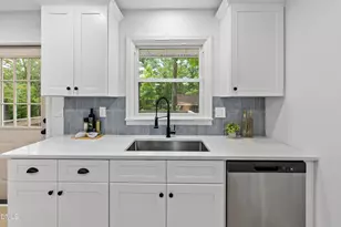 309 Maple St, Cary, NC 27513 - Photo 9