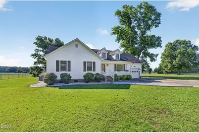 113 Joy Avenue, Pikeville, NC 27863 - Photo 3