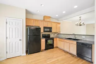 232 Linden Park Ln, Cary, NC 27519 - Photo 9