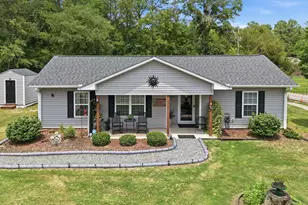 200 Alan Charles Way, Aberdeen, NC 28315 - Photo 1
