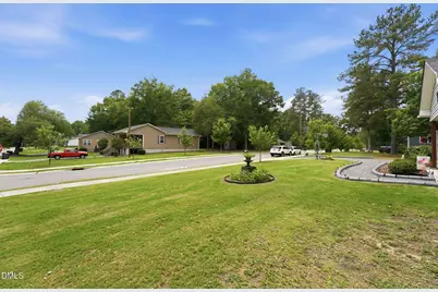 200 Alan Charles Way, Aberdeen, NC 28315 - Photo 39