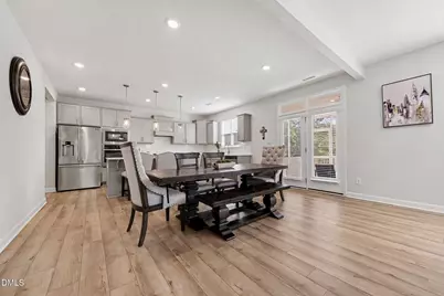 447 Forestview Crest Way, Fuquay-Varina, NC 27526 - Photo 5