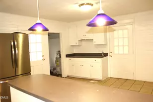 122 E Horton St, Zebulon, NC 27597 - Photo 11