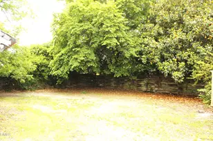 122 E Horton St, Zebulon, NC 27597 - Photo 3