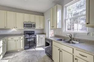105 Otter Crest Way, Holly Springs, NC 27540 - Photo 11