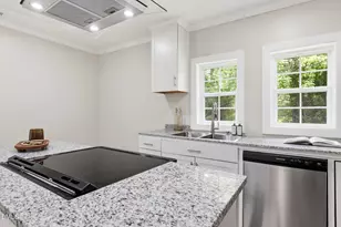98 S Fayetteville St, Parkton, NC 28371 - Photo 9