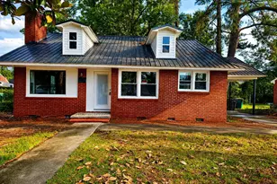 1018 E 9th St, Lumberton, NC 28358 - Photo 1