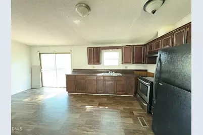 69 Ashley Court, Spring Lake, NC 28390 - Photo 5