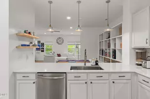 302 Linden Park Ln, Cary, NC 27519 - Photo 15