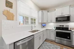 976 Gateway Commons Cir, Wake Forest, NC 27587 - Photo 5