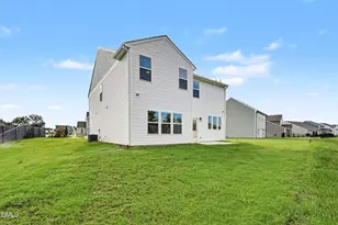 100 Benson Vlg Dr, Benson, NC 27504 - Photo 31