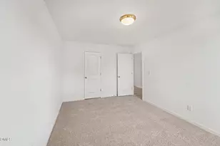 100 Benson Vlg Dr, Benson, NC 27504 - Photo 21