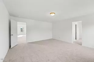 100 Benson Vlg Dr, Benson, NC 27504 - Photo 7