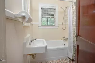1814 Chapel Hill Rd, Durham, NC 27707 - Photo 17