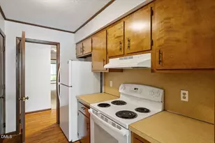 129 Lake Pine Dr, Cary, NC 27511 - Photo 9