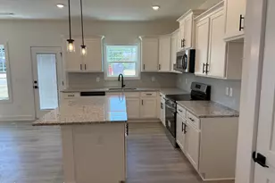 32 Joyner Pk Dr, Rocky Mount, NC 27803 - Photo 3