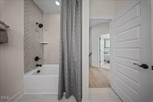 10910 Berry Woods Ln, Raleigh, NC 27617 - Photo 31