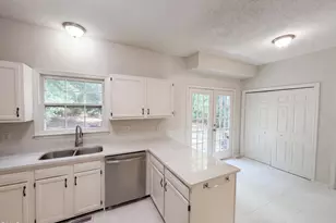 5209 Heelands Ct, Raleigh, NC 27610 - Photo 13