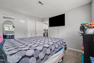631 Pine Ridge Pl, Raleigh, NC 27609 - Photo 19