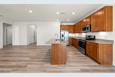 545 Glenwyck Court, Fuquay-Varina, NC 27526 - Photo 5