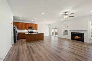 545 Glenwyck Ct, Fuquay-Varina, NC 27526 - Photo 3