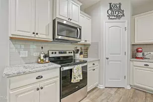 58 Willow Green Dr, Clayton, NC 27527 - Photo 7