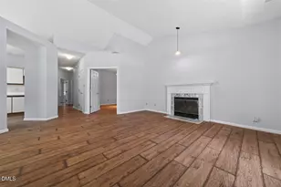105 Ellsworth Pl, Cary, NC 27511 - Photo 7