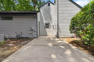 105 Ellsworth Pl, Cary, NC 27511 - Photo 31