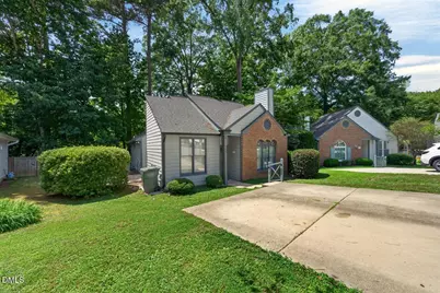 105 Ellsworth Place, Cary, NC 27511 - Photo 3