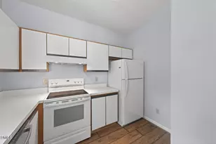 105 Ellsworth Pl, Cary, NC 27511 - Photo 17